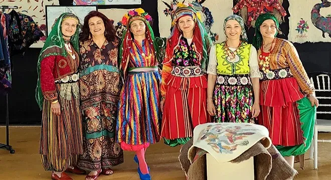 DÜNYA KIYAFETLERİ ANTALYA
