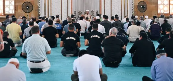 15 TEMMUZ ETKİNLİKLERİ.. ÖNCE MEVLİT OKUNDU SONRA AĞAÇ DİKİLDİ