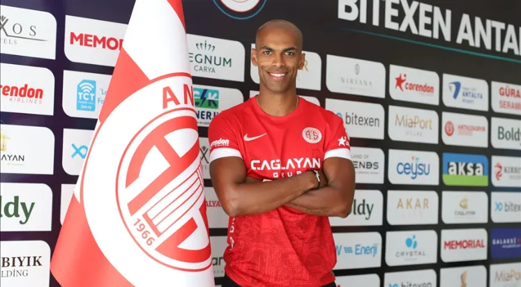 NALDO ANTALYASPOR’A VEDA ETTİ