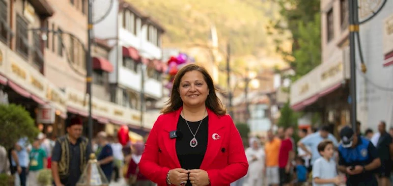 BAŞKANIMIZ BURCU KÖKSAL UZUN ÇARŞI ESNAFINI ZİYARET ETTİ