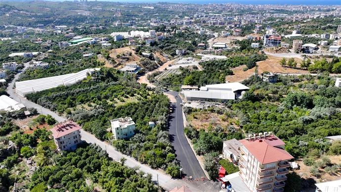 ALANYA BELEDİYESİ’NDEN OBA MAHALLESİ’NE SICAK ASFALT