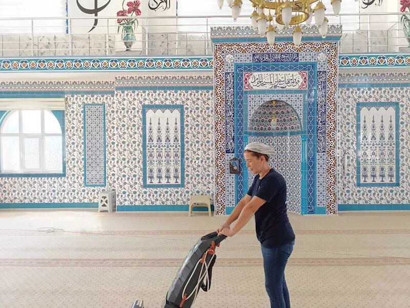 AYDIN BÜYÜKŞEHİR BELEDİYESİ CAMİLERİ PIRIL PIRIL YAPIYOR