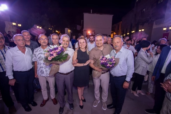 Sanathane’den Bir Sembol İsim Geçti:  ‘Komünist Osman’ Belgeseli Ayakta Alkışlandı