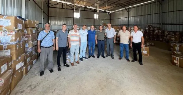 ANTALYA’DA İHTİYAÇ SAHİBİ AİLELERE 100 BİN PARÇA GİYSİ DAĞITILDI