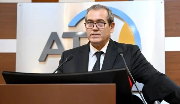 ATSO BAŞKANI .. ‘TALEP ZAYIFLIYOR VERGİ VE ZAMLAR İŞİMİZİ DAHA DA ZORLAŞTIRMAMALI’