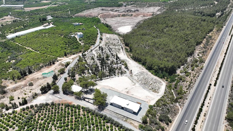 Büyükşehir Belediyesi, Mersin’in 50 Yıllık Mezarlık Sorununu Ortadan Kaldırıyor