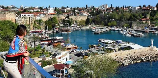 VALİ ŞAHİN.. ‘ ANTALYA’NIN İNCİSİ KALEİÇİ UNESCO YOLUNDA’