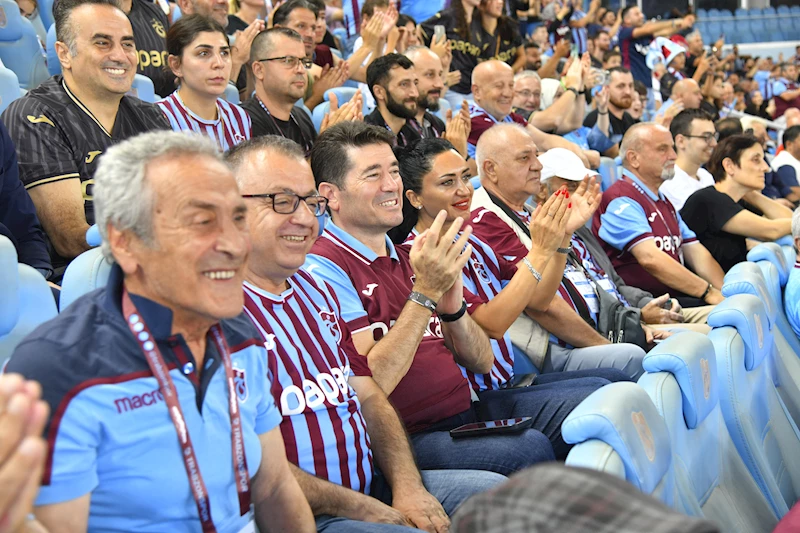 Başkan Kaya huzurevi sakinlerine maç keyfi yaşattı