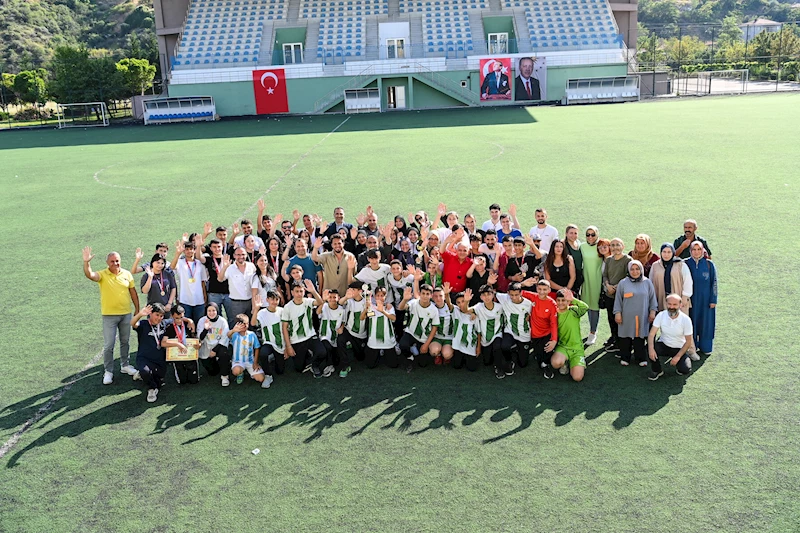 Başkan Şahin’den Spor Tesislerine Ziyaret