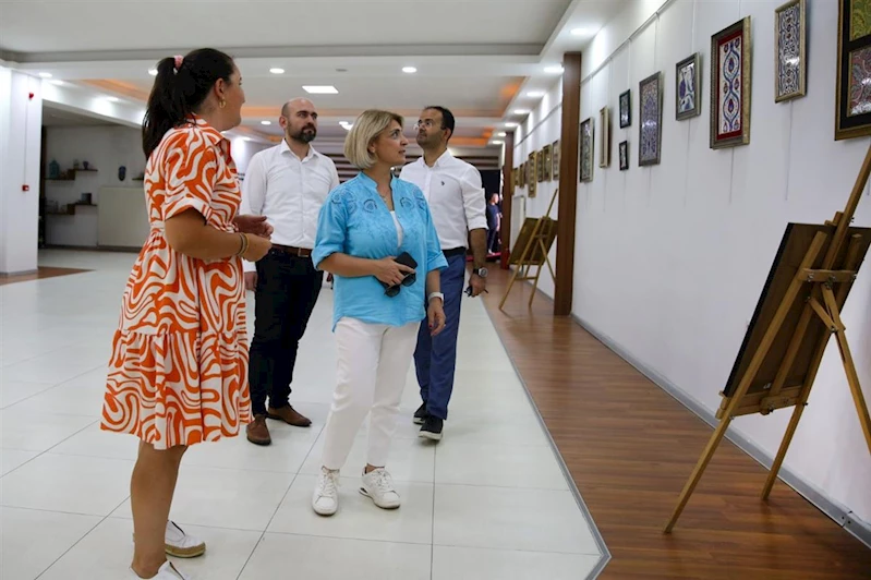ETİMESGUT BELEDİYE BAŞKAN YARDIMCISI EBRU KEYVAN´DAN 8 MAHALLE, 2 SOSYAL TESİS ZİYARETİ