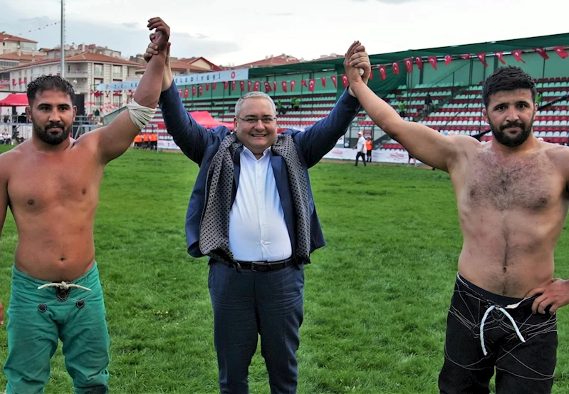 Taha Akgül Karakucak Güreşleri, Keçiören`de başladı