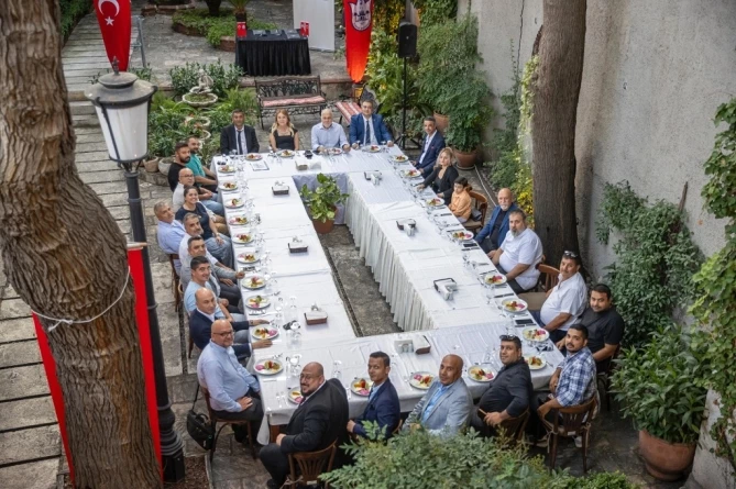 Konak’tan Roman Dernekleriyle Örnek Protokol