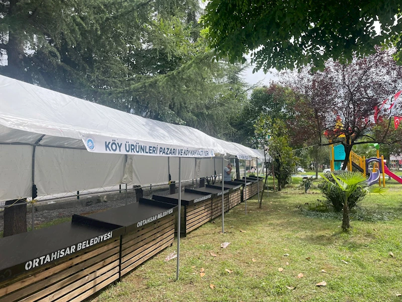 Akoluk Organik Köy Ürünleri Pazarı, halkla buluşuyor
