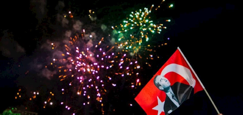 AKARÇAY´DA UNUTULMAZ BİR MÜZİK ZİYAFETİ