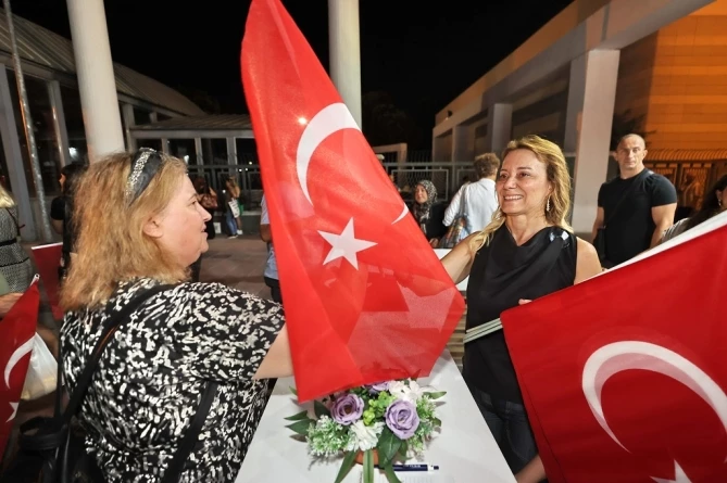 Konak Standında 9 Eylül Coşkusu