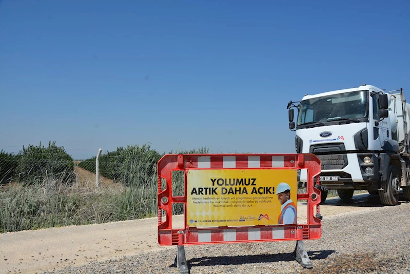 Büyükşehir Tarsus’ta Yol Çalışmalarını Sürdürüyor