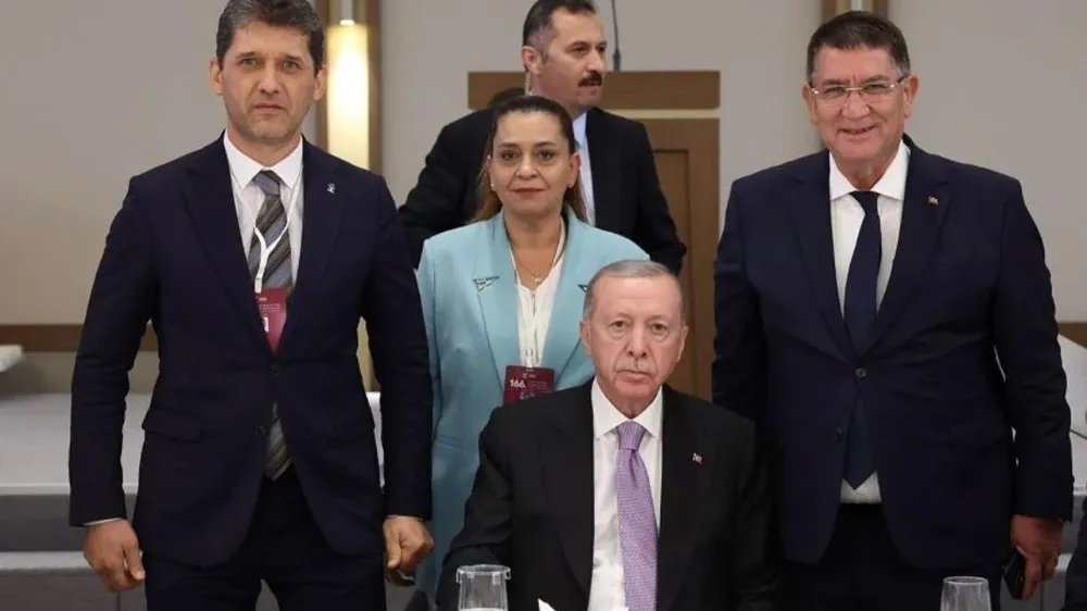 ERDOĞAN İLE ALİ ÇETİN GÖRÜŞMESİNDE ESNAFIN SORUNLARI DA GÖRÜŞÜLDÜ