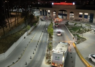 Buca’nın en büyük hastanesinde temizlik çalışması