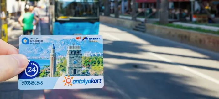 ANTALYA’DA DOLANDIRICILARIN YENİ HEDEFİ ‘ULAŞIM KARTLARI’