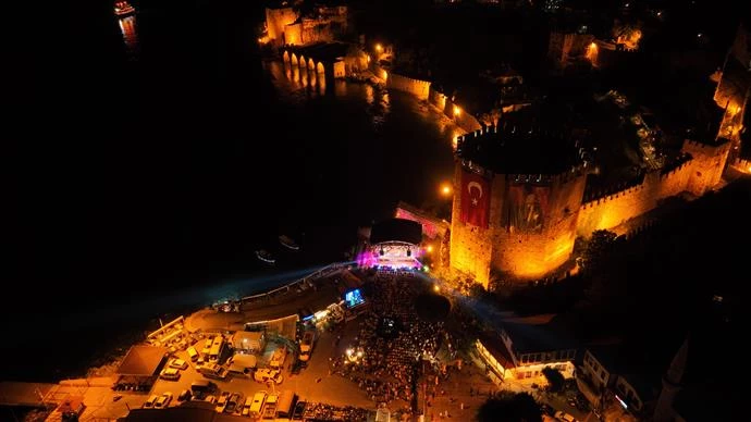 19. ULUSLARARASI ALANYA CAZ FESTİVALİ’NDE GERİ SAYIM BAŞLADI