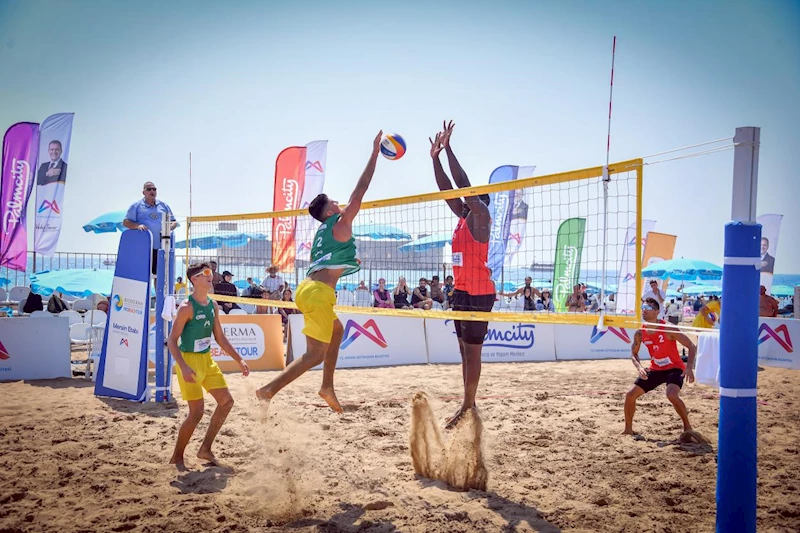 Büyükşehir’in Ev Sahipliğinde Gerçekleştirilen ‘Pro Beach Mersin’ Etabı Tüm Heyecanıyla Başladı