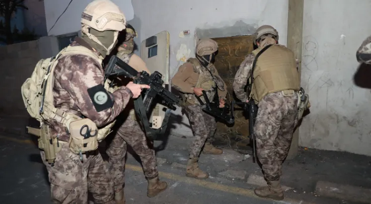 ANTALYA DAHİL 12 İLDE “GÜRZ-13” OPERASYONU.. 33 ŞÜPHELİ YAKALANDI