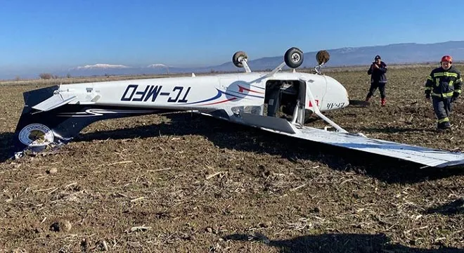 DENİZLİ’DE EĞİTİM UÇAĞI ZORUNLU SERT İNİŞ YAPTI.. 1 YARALI VAR