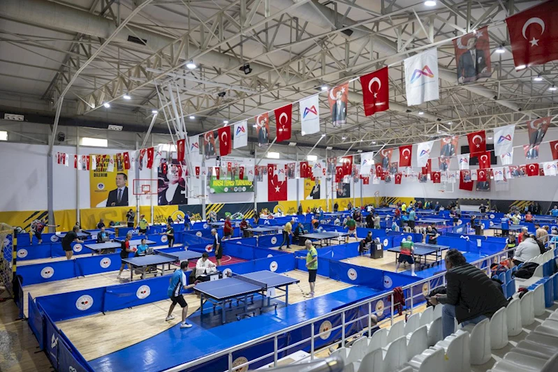 4. Veteranlar Masa Tenisi Turnuvası’nda Şampiyonlar Belli Oldu