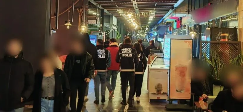 KEPEZ VE MURATPAŞA’DA NARKOTİK UYGULAMASI.. 16 TUTUKLAMA