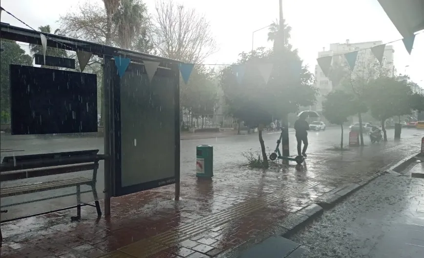 ANTALYA’NIN BATISI İÇİN SARI KODLU UYARI.. ‘AFETLERE KARŞI DİKKATLİ OLUN’