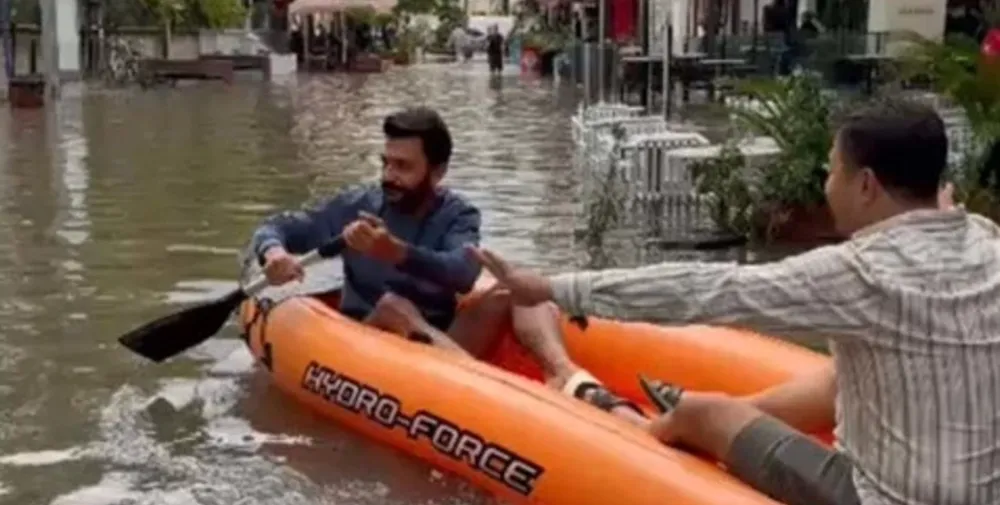 BURASI VENEDİK DEĞİL ‘FETHİYE’.. TURİSTLER OTELDE MAHSUR KALDI