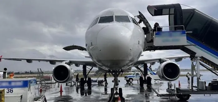 UÇAKTA KAVGA ÇIKTI.. ANTALYA-ASTANA UÇAĞI ERZURUM