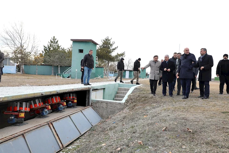 VALİ İBRAHİM AKIN, BAŞKAN KILCA, EMNİYET MÜDÜRÜ MAKSUT YÜKSEK VE GENÇLİK VE SPOR MÜDÜRÜ BİRDAL ÖZTÜRK SARAÇOĞLU TRAP-SKEET ATIŞ POLİGONU VE SPOR TESİSİ’Nİ ZİYARET ETTİ