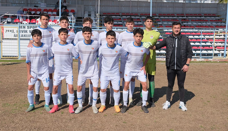 Kemer’in gençlerinden evinde net skor