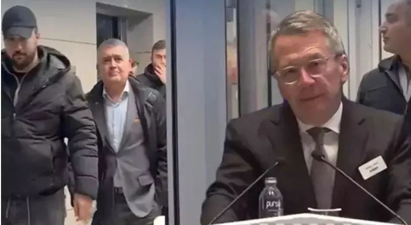TÜSİAD BAŞKANI TURAN VE YİK BAŞKANI ARAS.. ‘BİZE YURTDIŞI YASAĞI KOYMAYIN’