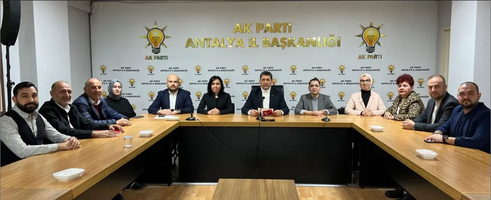 AK PARTİ ‘DARBECİLİK ZİHNİYETİ’Nİ KINADI.. ‘MİLLETİMİZ HER ŞEYİ GÖRÜYOR’