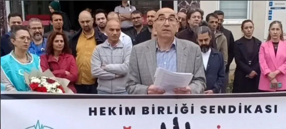 MANAVGAT’TA HEKİME SALDIRI TEPKİSİZ KALMADI.. HEKİMLER İŞ BIRAKTI