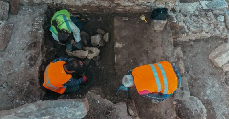 ANTALYA’DA ÖNEMLİ BİR KEŞİF.. ‘TANRILARIN POSTACISI’ HERMES ASPENDOS’TA