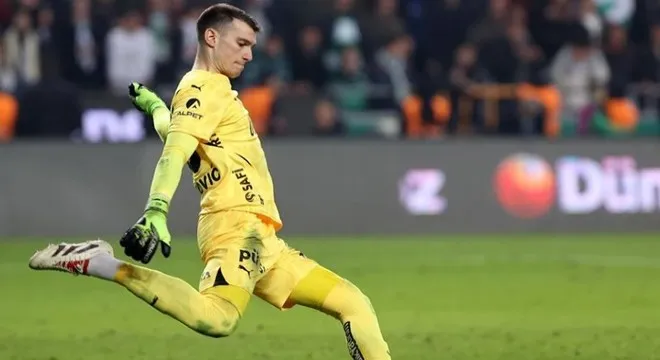 FENERBAHÇE’NİN KALECİSİ LİVAKOVİC