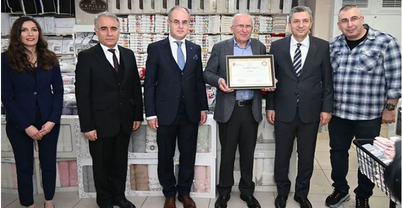 VALİ ŞAHİN’DEN REKORTMEN TUHAFİYECİYE TEŞEKKÜR BELGESİ
