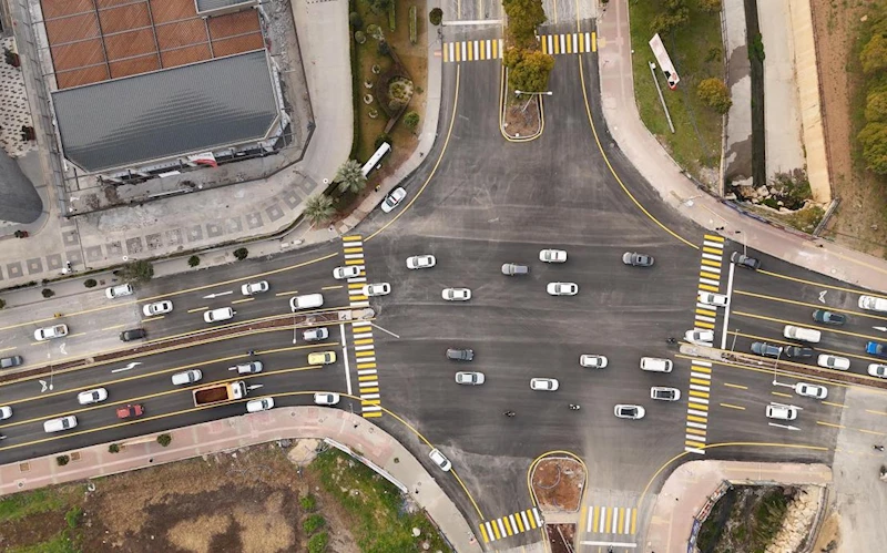 Büyükşehir’in Sayapark Kavşağı’ndaki Uygulaması Trafik Akışını Rahatlattı