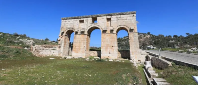 BURASI PATARA.. KENT KAPISINDAN YÜZYILLAR SONRA YENİDEN SU AKACAK