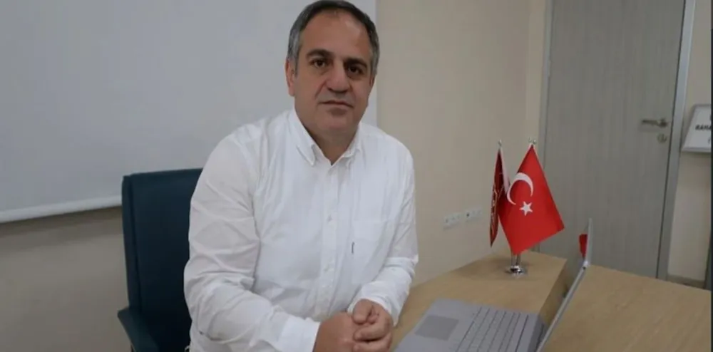 ÜNİVERSİTEDE OPERASYON İDDİASI.. MURAT TURHAN VE 3 ÖĞRETİM ÜYESİ AÇIĞA ALINDI