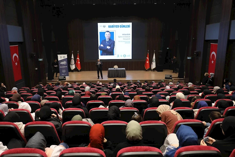 “KARİYER GÜNLERİ” PROGRAMI GENÇLERİ GELECEĞE HAZIRLIYOR