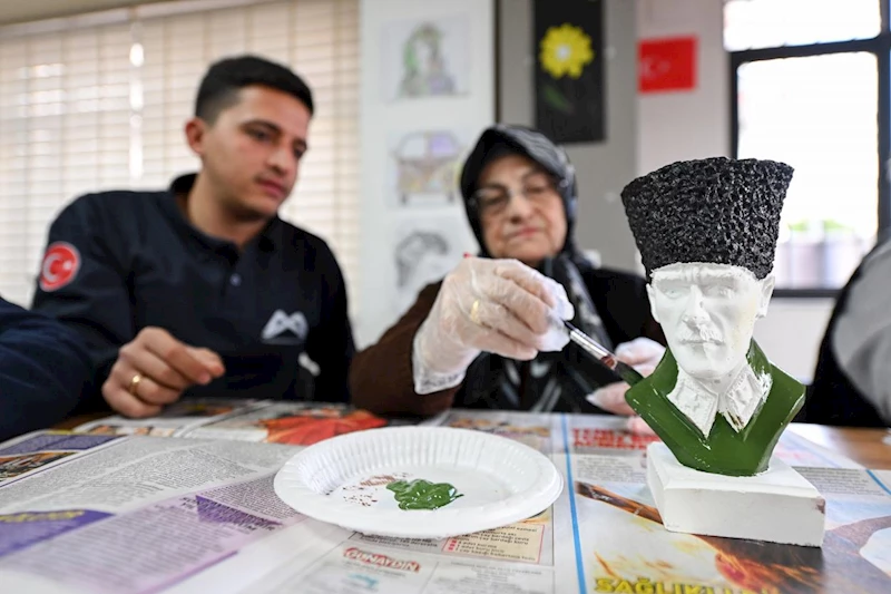 Alzheimer Hastaları Bu Merkez İle Hayata Sıkı Sıkıya Tutunuyor