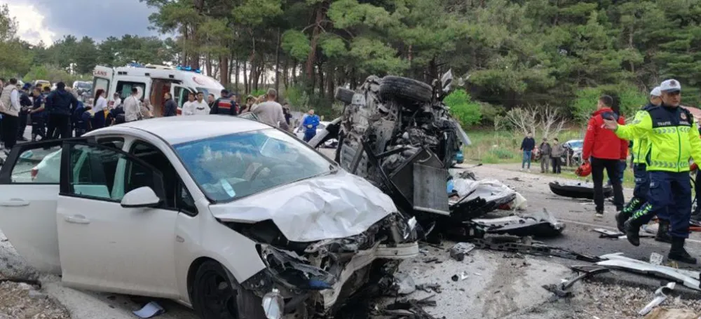 BAYRAM TATİLİNİN İLK 3 GÜNÜNDE 2.138 TRAFİK KAZASI MEYDANA GELDİ