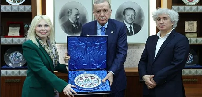 ERDOĞAN AKDENİZ ÜNİVERSİTESİ’Nİ ZİYARET ETTİ.. YENİ PROJELERİ DİNLEDİ