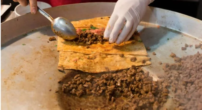 MURATPAŞA’DA BİR TANTUNİCİNİN TEK TIRNAKLI ETİ KULLANDIĞI TESPİT EDİLDİ