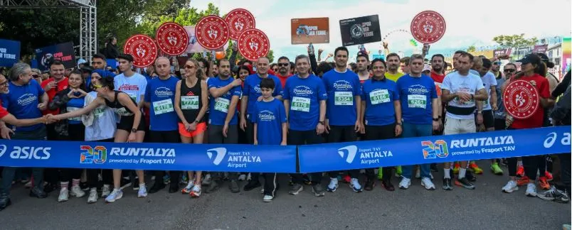 20. ULUSLARARASI RUNTALYA MARATONU ANTALYA’DA BAŞLADI