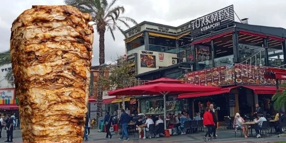 ANTALYA’NIN KALBİNDE ‘DÜRÜM’E YÜZDE 100 ZAM.. DENETİM YOK, TURİSTLER ŞAŞKIN